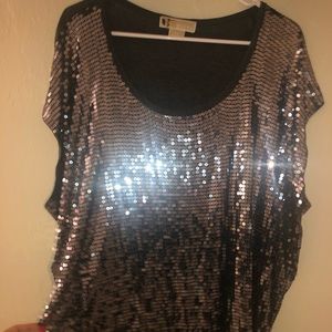 Michael Kors Size 3x Grey Sequin Top